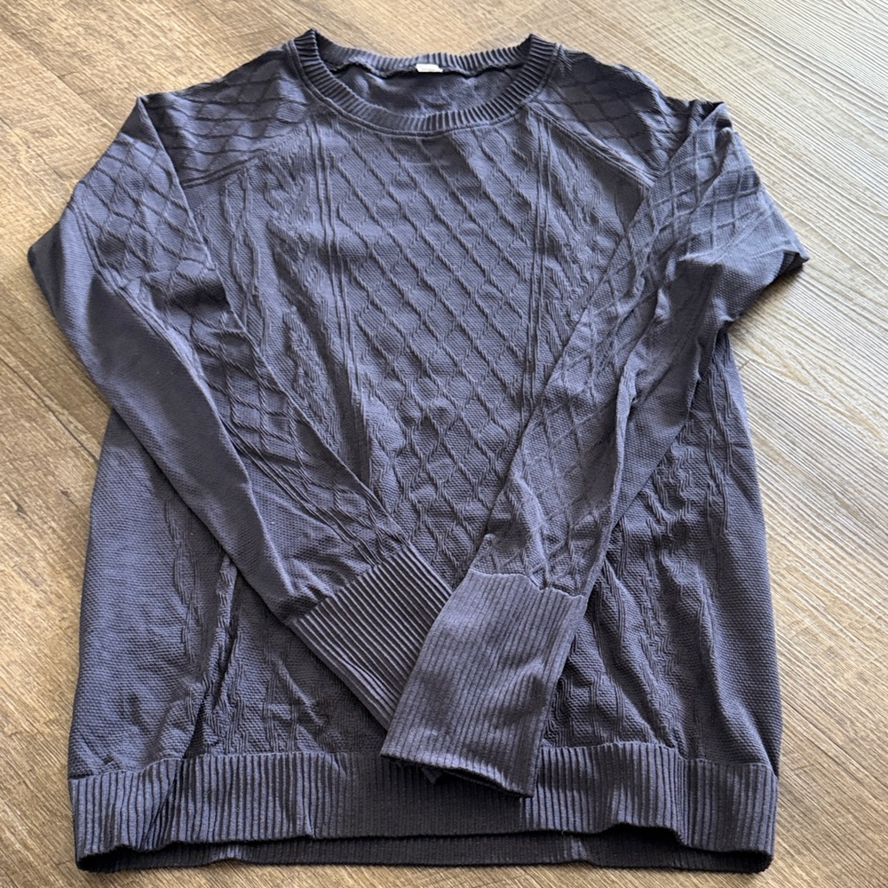 Women’s Crewneck Cable Knit Sweater - Charcoal